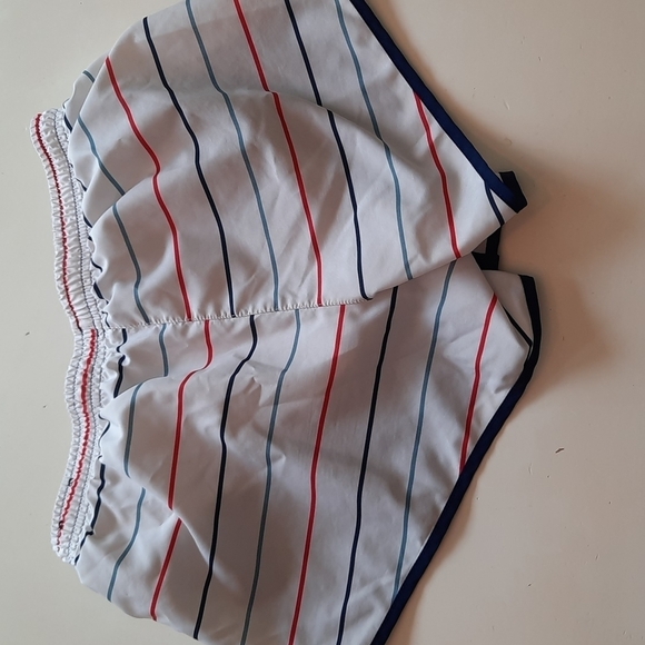 Nike Dri Fit medium striped athletic shorts - Picture 2 of 11